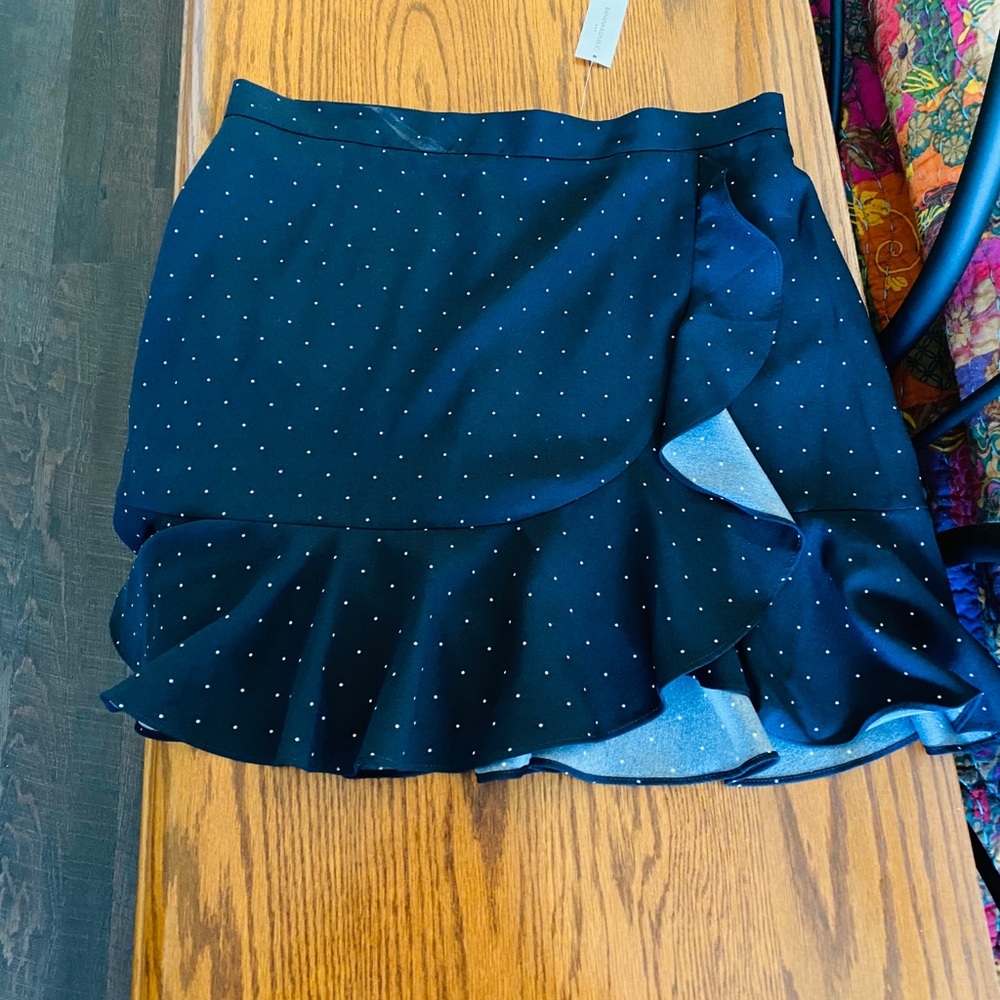 Banana republic navy blue polka dot skirt